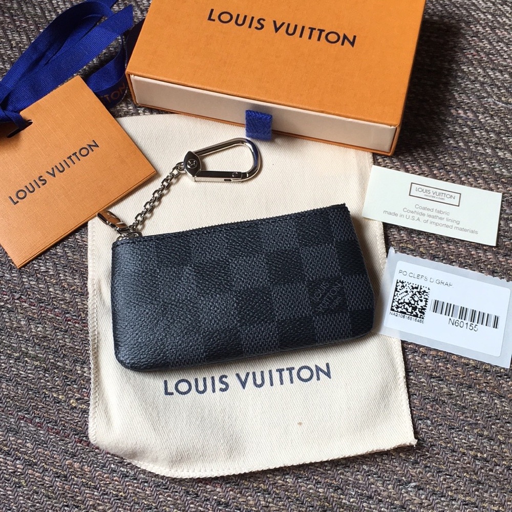 Louis Vuitton key pouch graphite NWT